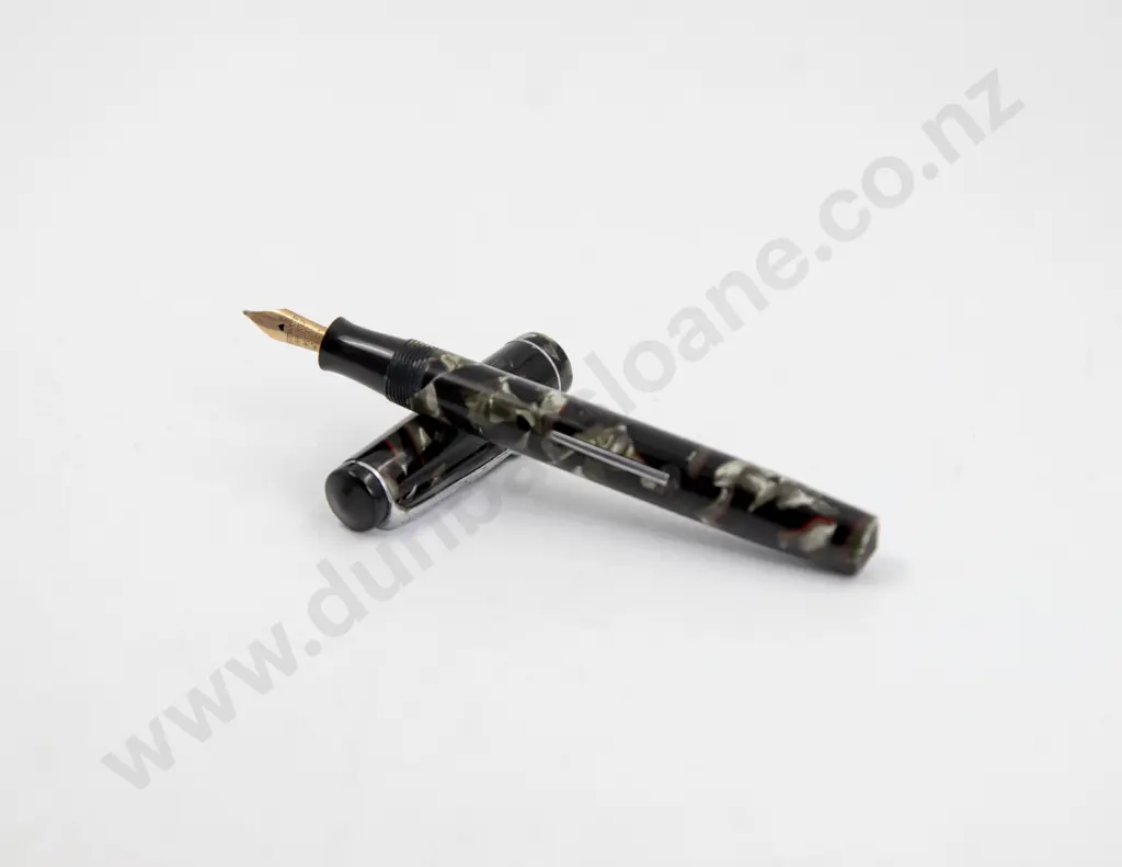 Three Vintage Various Manufacture Fountain Pens Image 1++