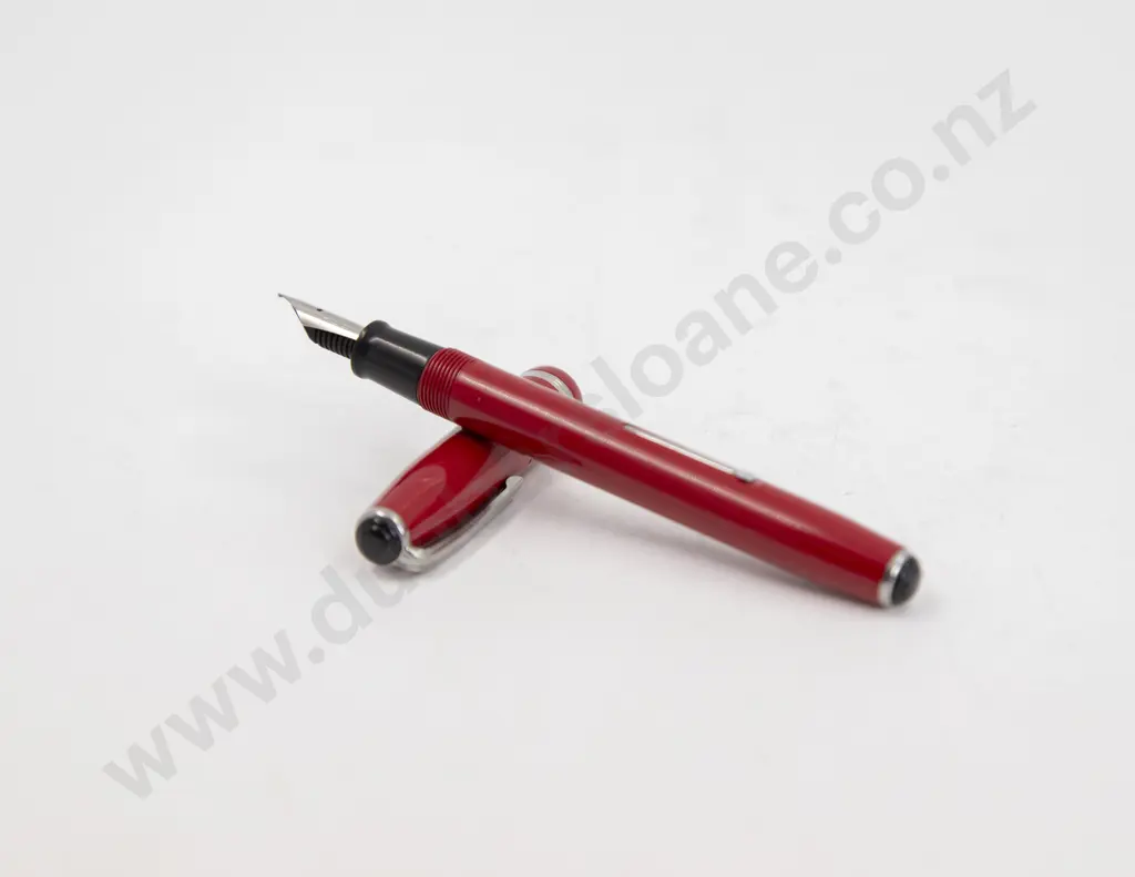 Three Vintage Various Manufacture Fountain Pens Image 1++