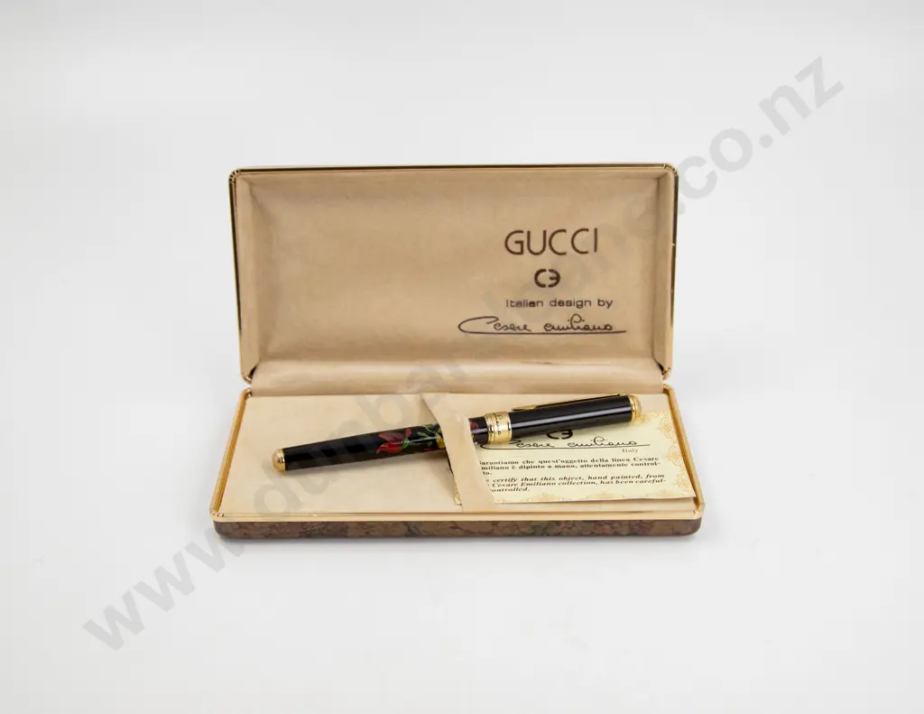 Gucci Italian Design by Cesare Emiliano Fountain Pen Image 1++
