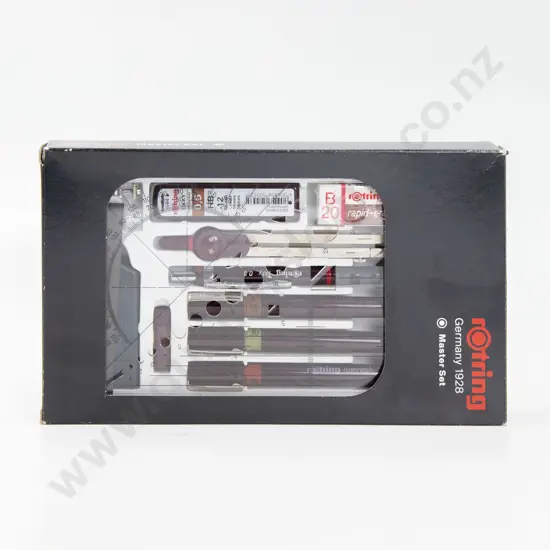 Cased Four Piece Chrome Plated Drawing Instrument Set