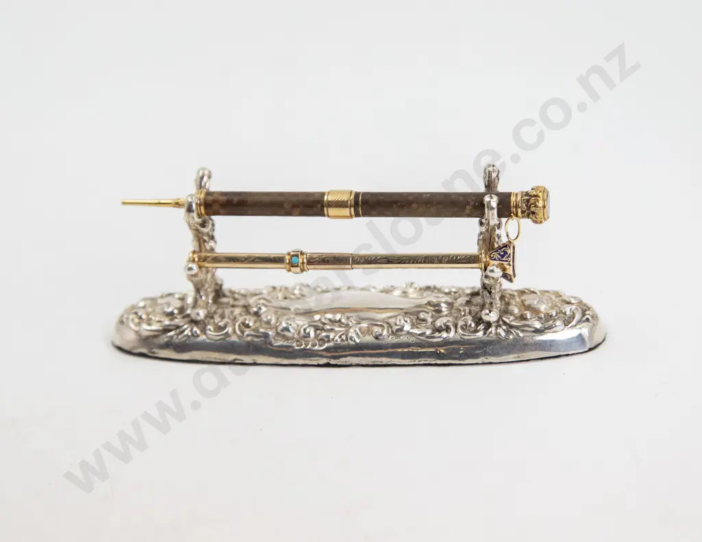 Victorian 9ct Gold Seal Ended Propelling Pencil Image 1++