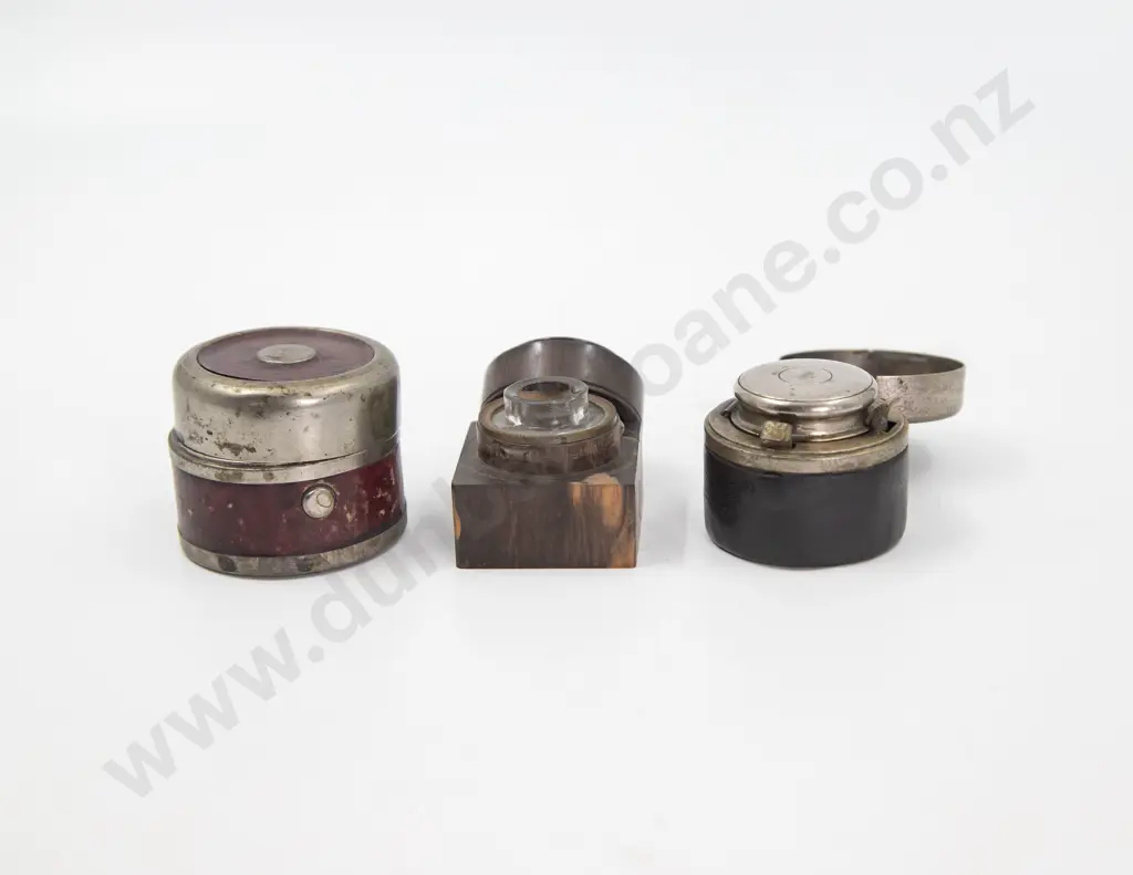 Two Early C20th Travel Locking Inkwells Image 1++