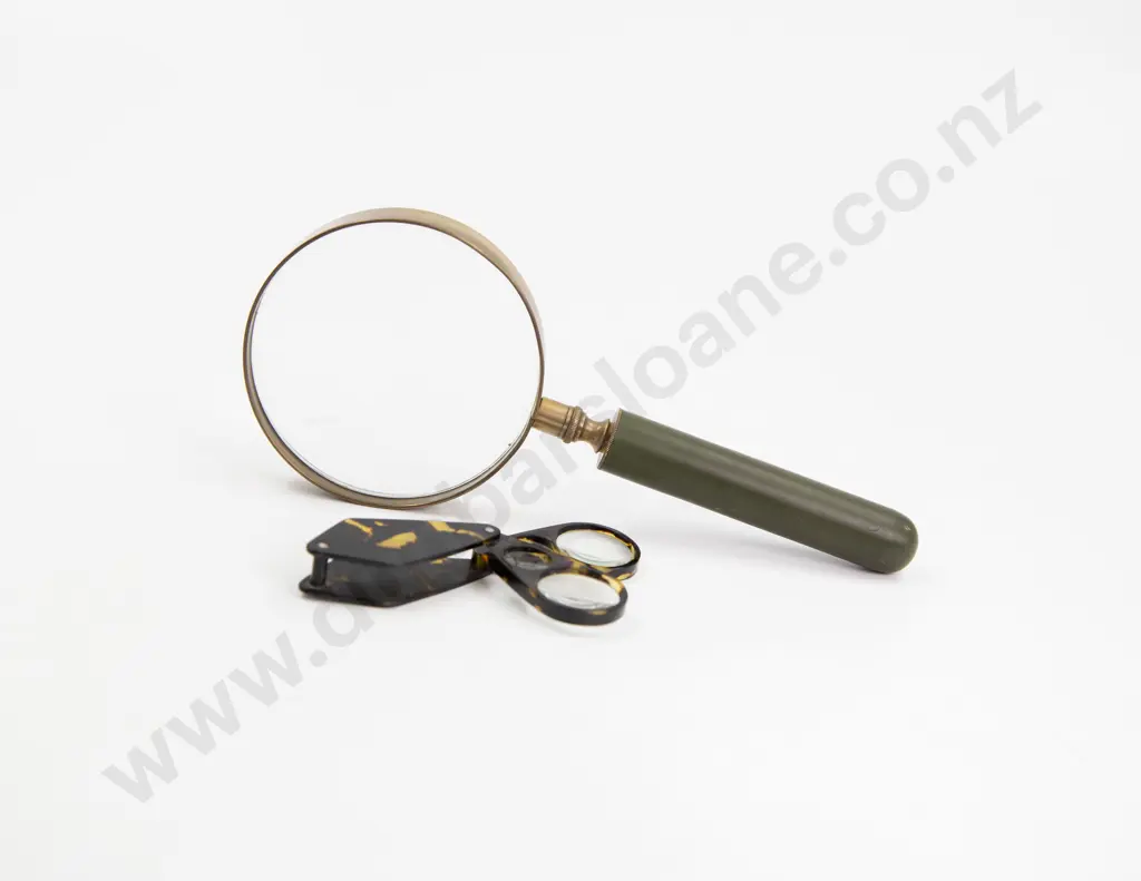 Early C20th Brass and Bakelite Hand Held Magnify Glass Image 1++