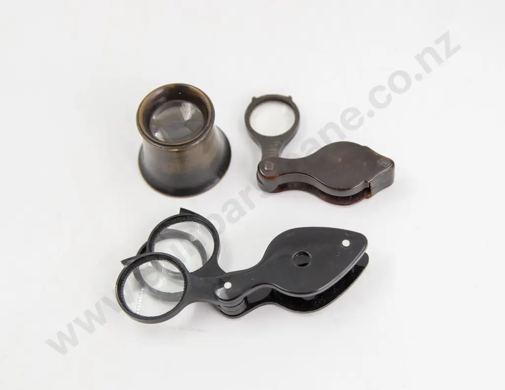 Two Vintage Folding Pocket Magnify Glasses Image 1++