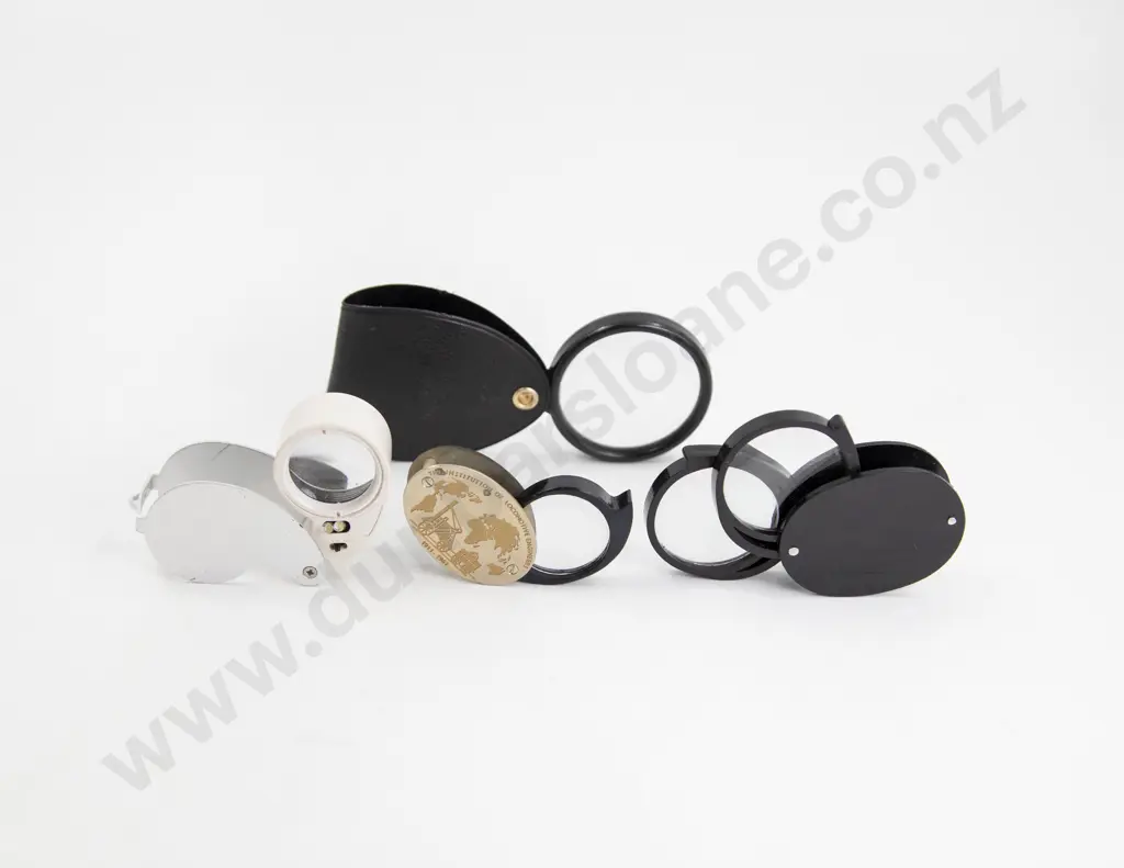 Four Various Pocket Magnify Glasses and Jewellers Loupe Image 1++