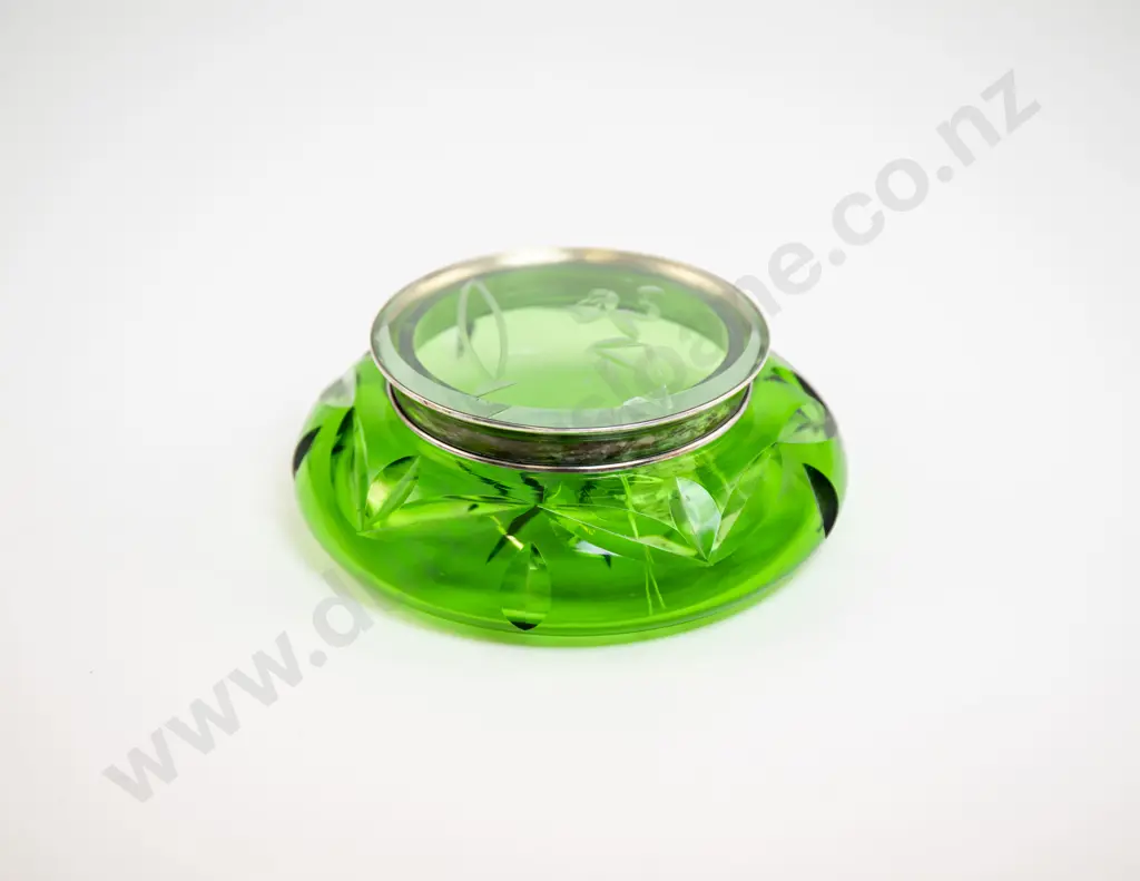 Art Deco Bottle Green Glass Powder Bowl Image 1++