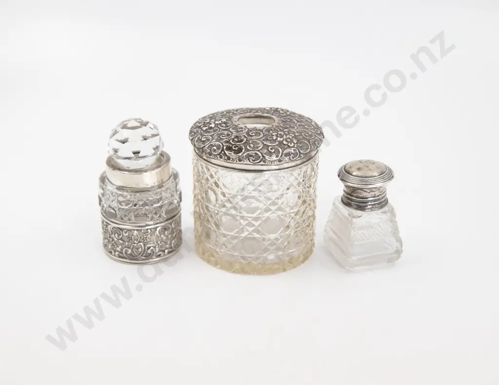 GeoV S/S Cotton Wool Vanity Jar Image 1++