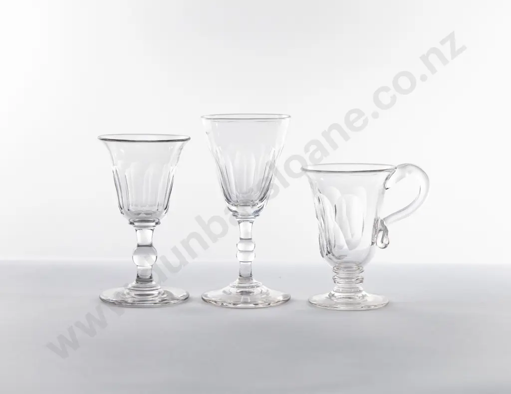 Early C19th Two Wine Glasses Image 1++