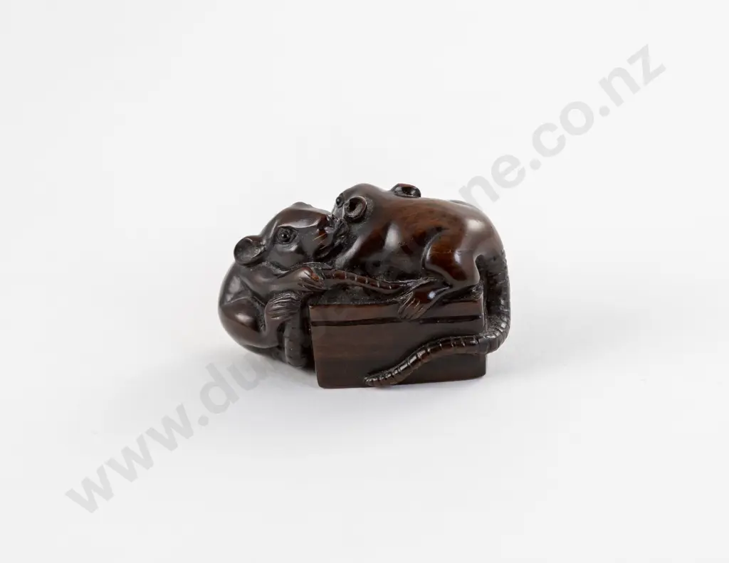 Carved Fruitwood Netsuke of Two Rats Image 1++
