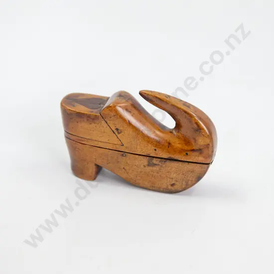 Victorian Treen Trick Opening Shoe Snuff