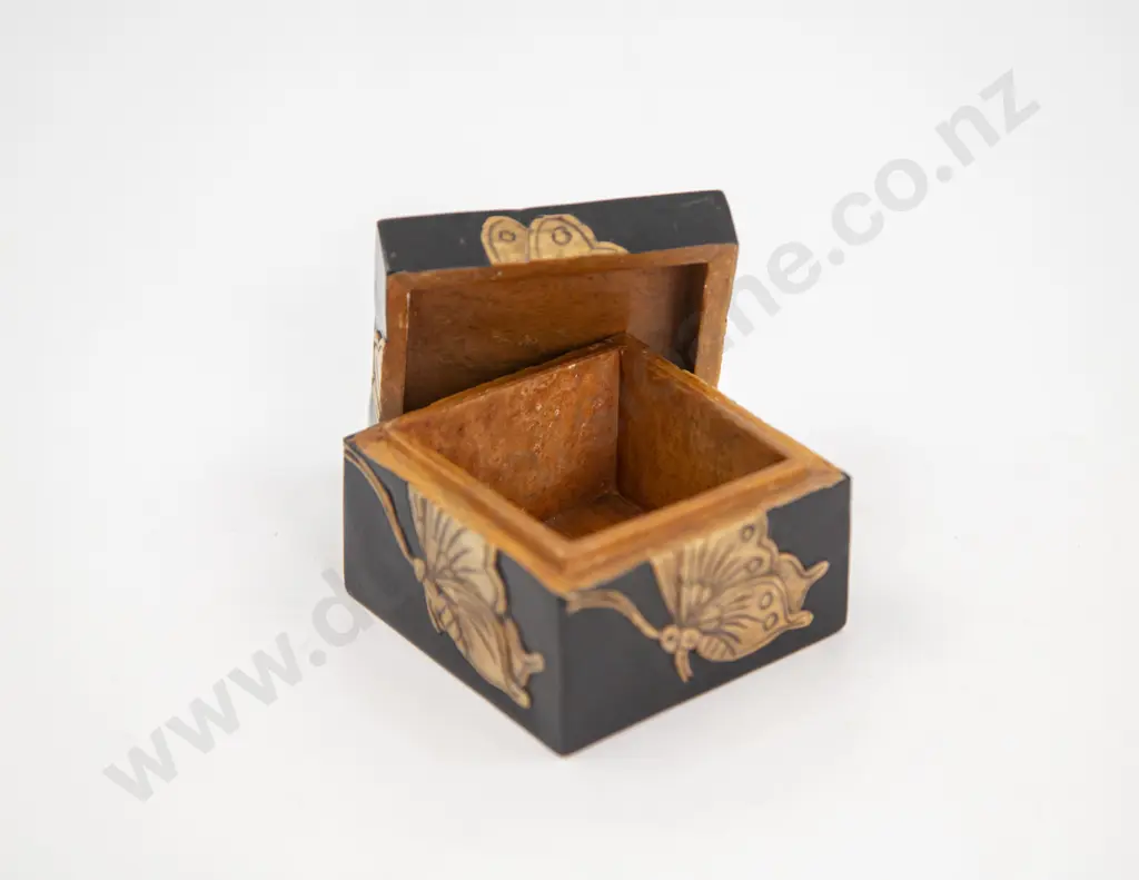Black Stained Hard Stone Cube Trinket Box Image 1++