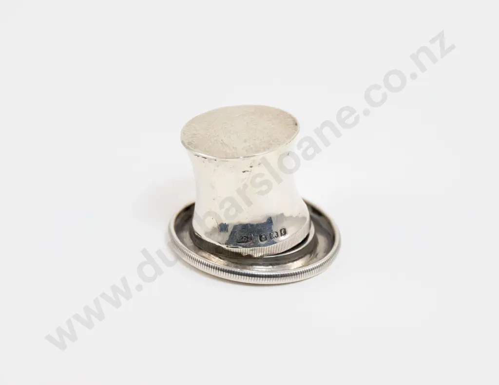 Edwardian S/S Top Hat Thimble Box with Thimble Image 1++