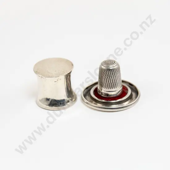 Edwardian S/S Top Hat Thimble Box with Thimble