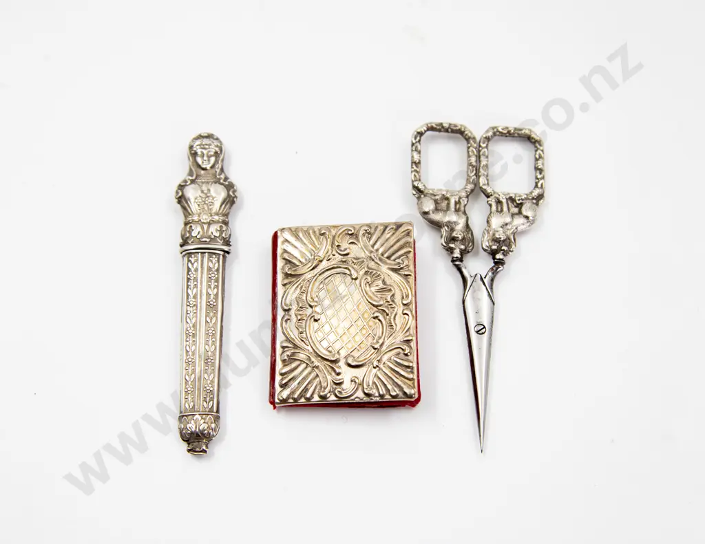 C19th S/S Sewing Needle Case Image 1++
