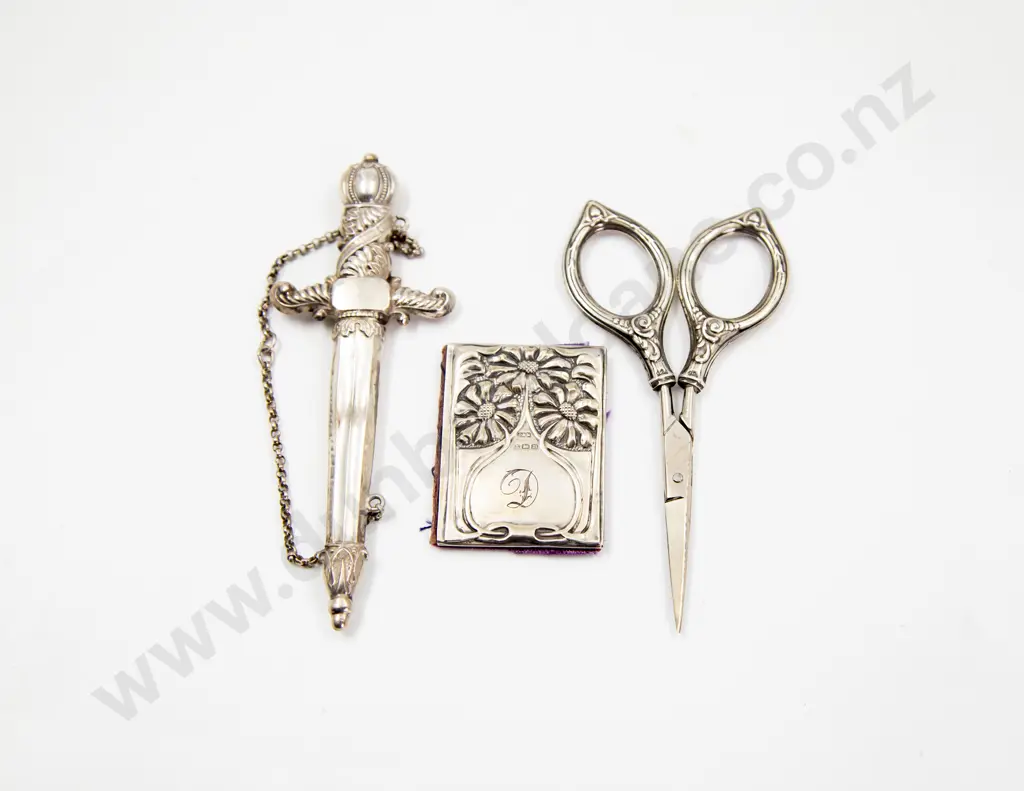 C19th S/S Sewing Needle Case Image 1++