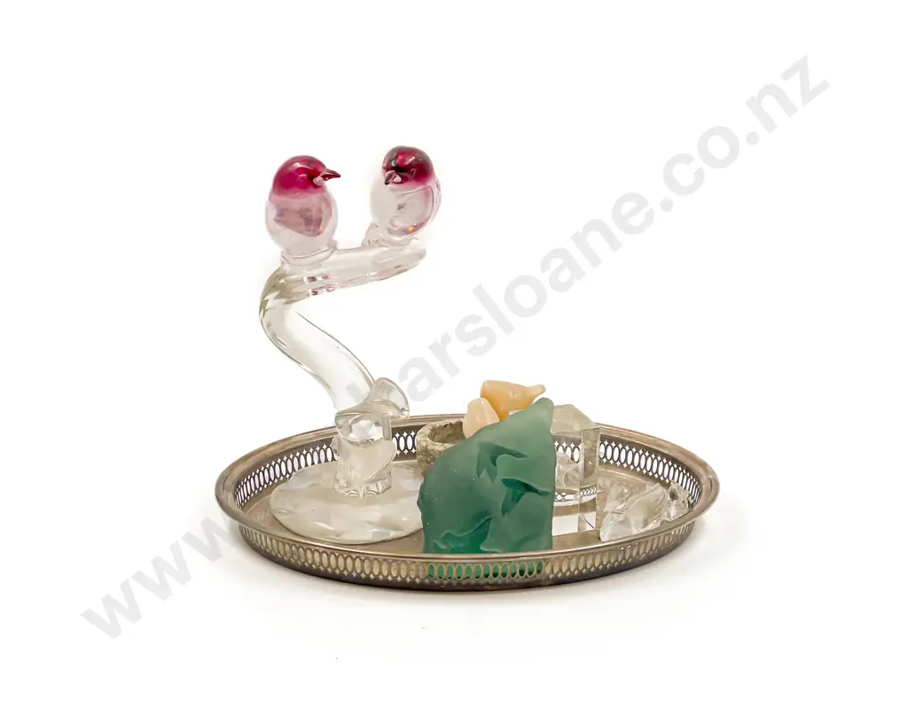 Quantity of Assorted Art Glass & Bird Ornaments etc Image 1++