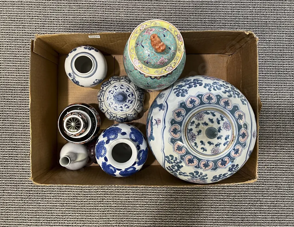 Quantity of Assorted China Vases etc Image 1++