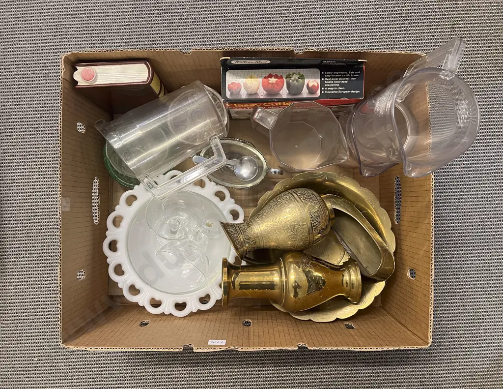 Box Quantity of Assorted incl Brass Ware & Glass Ware Image 1++