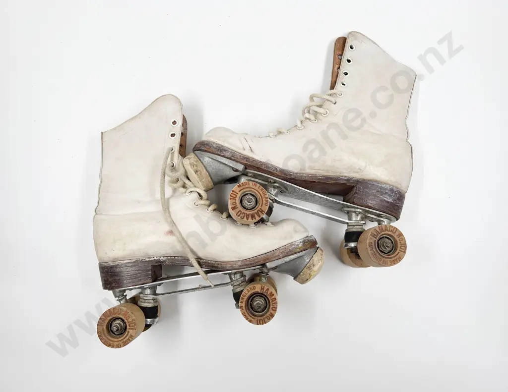Vintage Roller Skates Image 1++