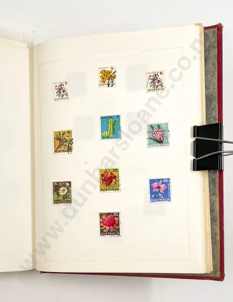 Vintage NZ and Australian Stamp Album Image 1++