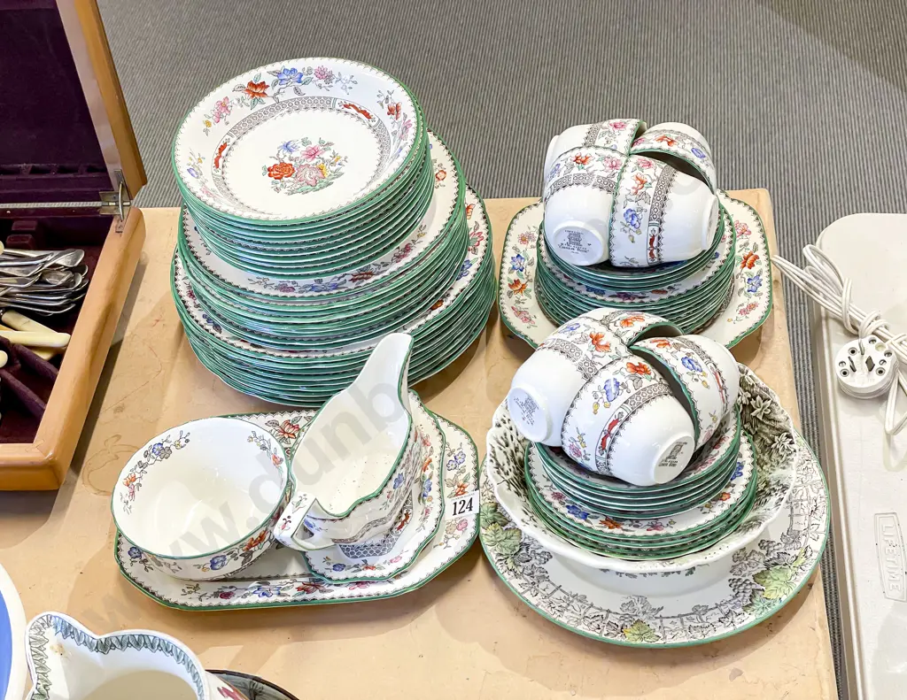 Copeland Spode "Chinese Rose" Pattern Part Dinnerset Image 1++