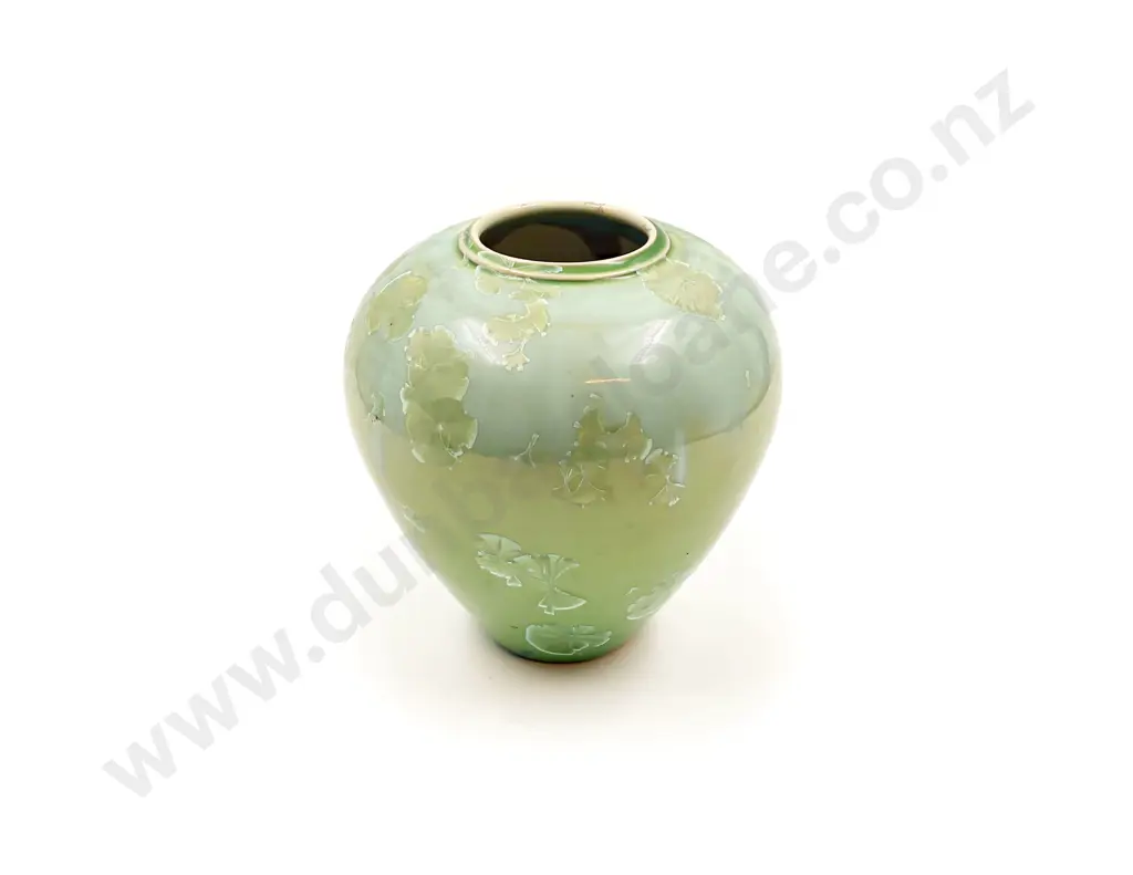 Ngaere Adams Pottery Vase Image 1++