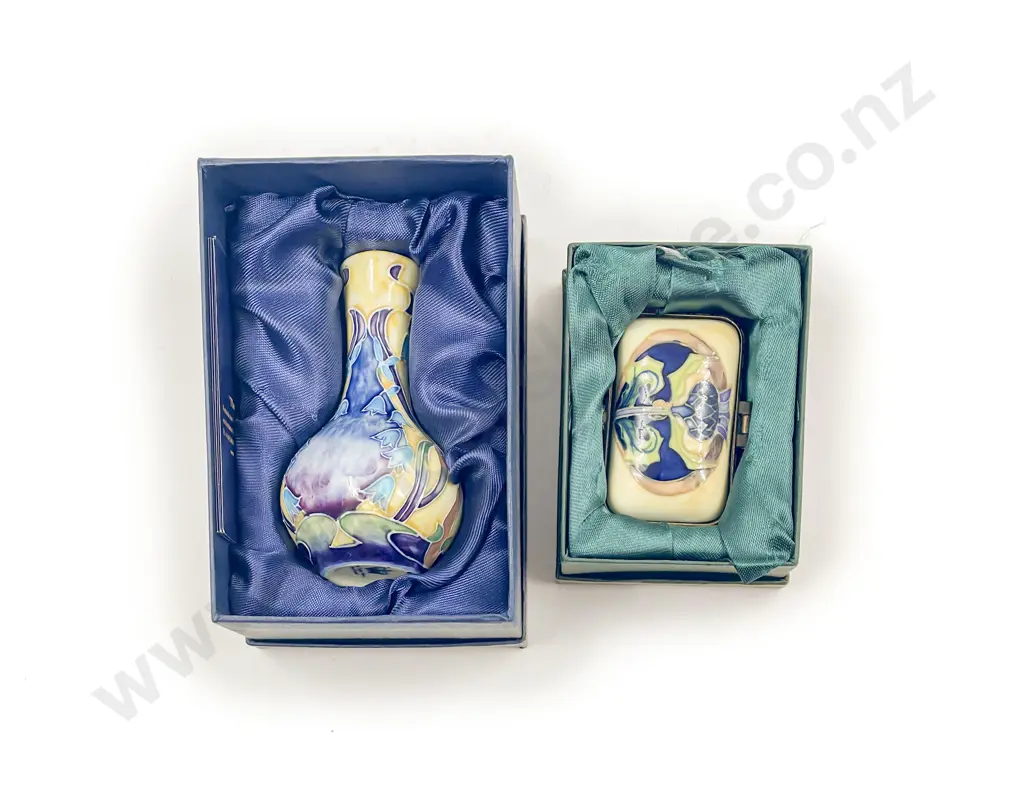 Tupton Ware Bluebell Vase and Thistle Trinket Box Image 1++