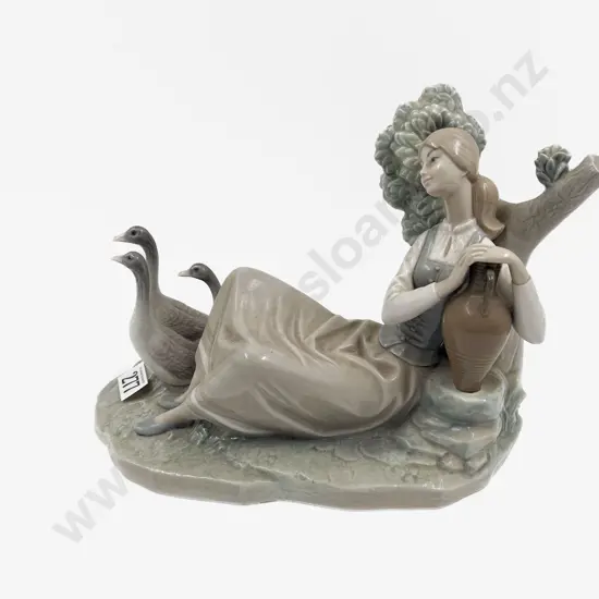 Lladro Figure Group