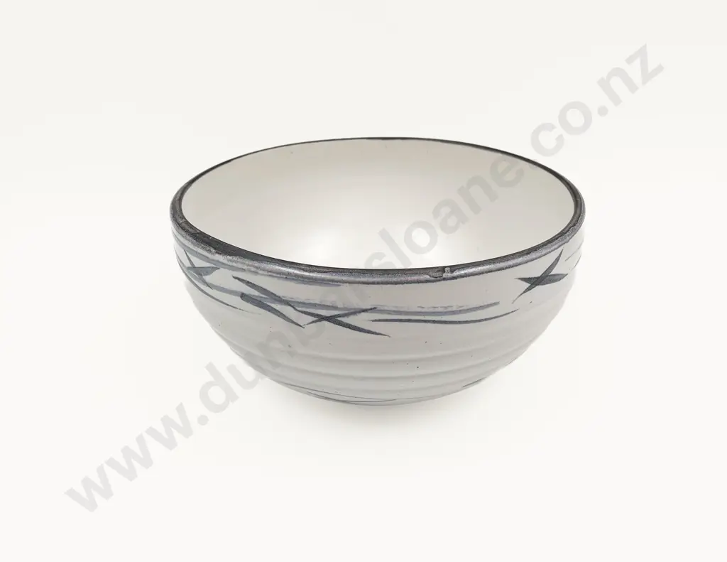 Anneke Borren Centre Bowl Image 1++