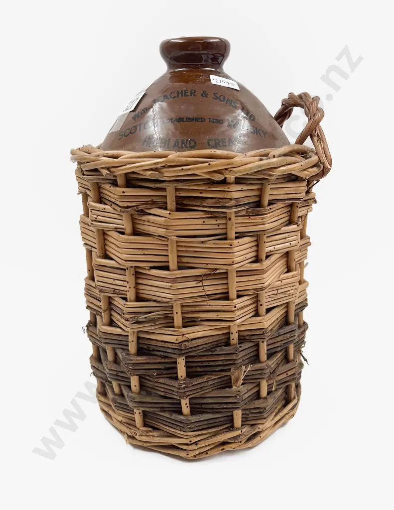 Full Stoneware Highland Cream Scotch Whisky Flagon Image 1++