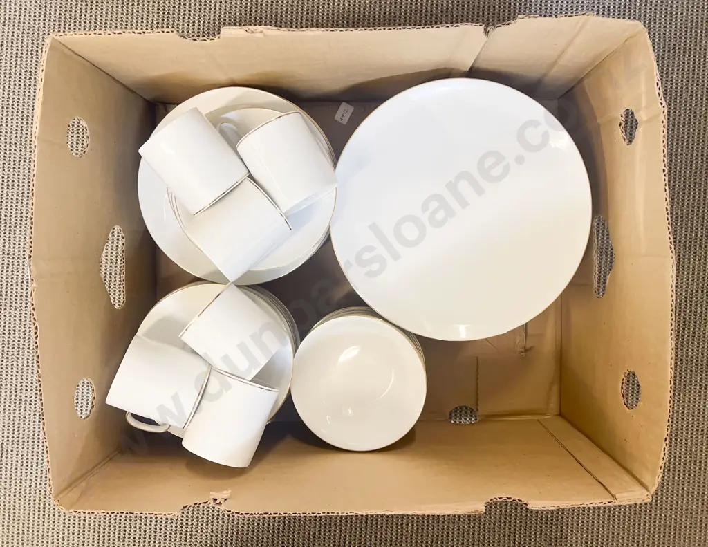 Quantity of Thomas White Crockery Image 1++