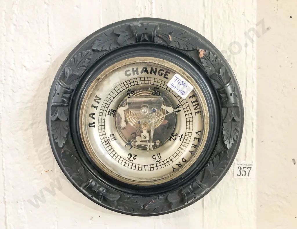 Circular Wall Barometer Image 1++