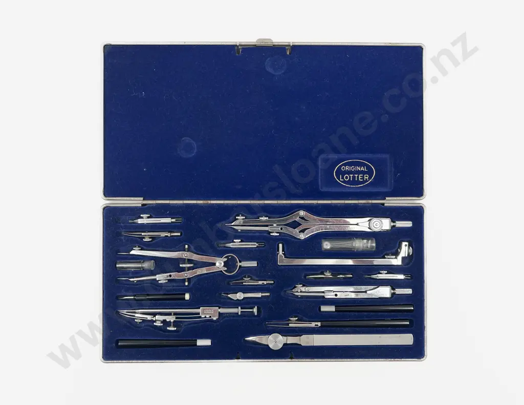 Vintage Compass Set in Case Image 1++