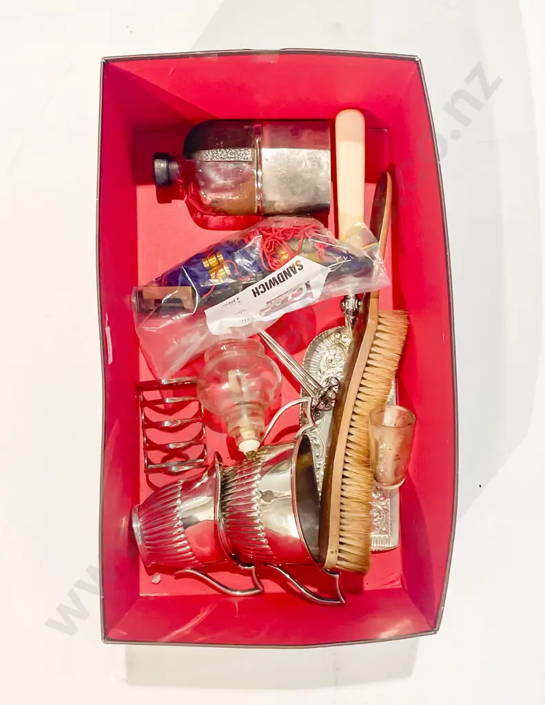 Box qty of Assorted Including Crumb Tray and Brush Image 1++