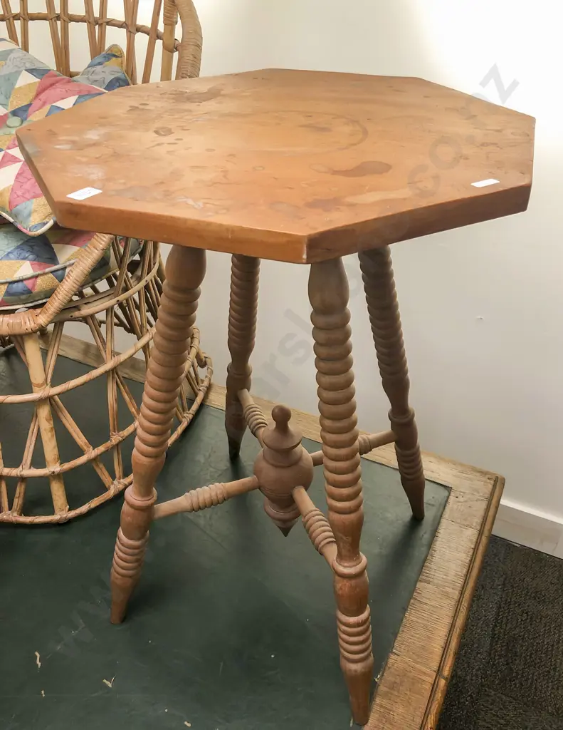 Octagonal Occasional Table with Bobbin Turned Legs Image 1++