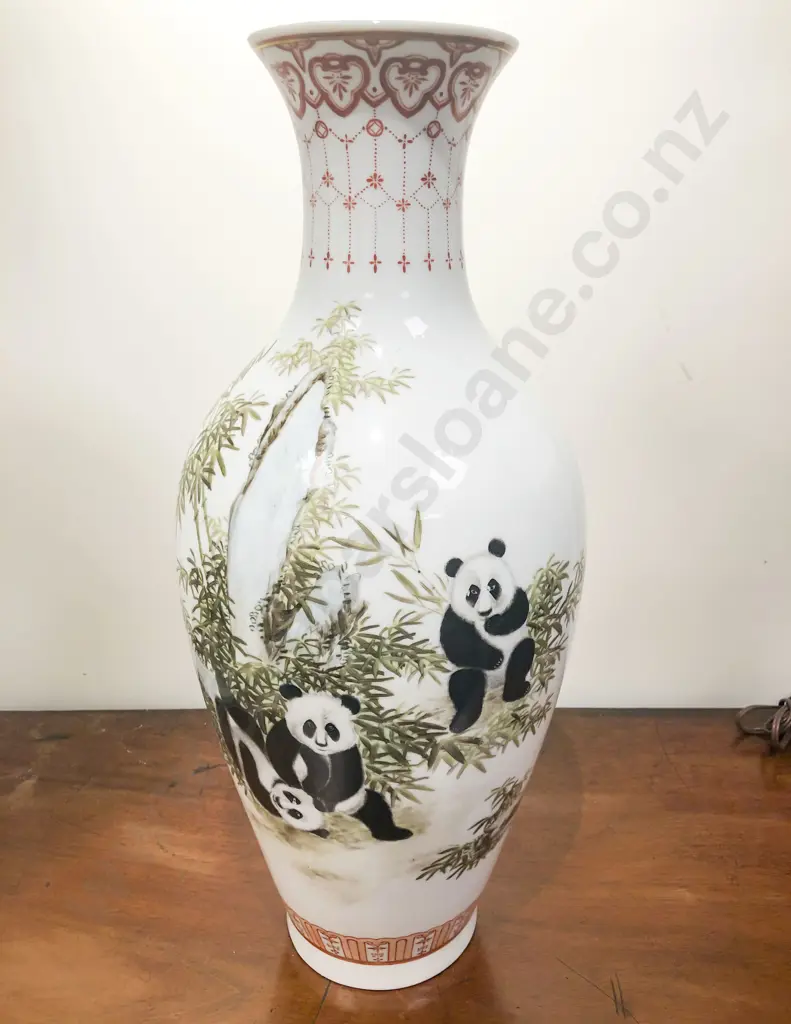 Two Oriental Vases Image 1++