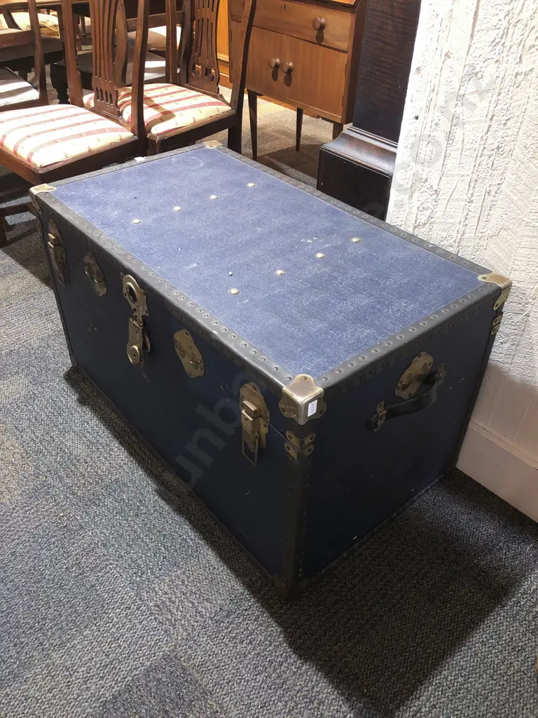 Vintage Travel Trunk Image 1++