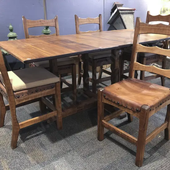 Chapman Taylor Dining Suite
