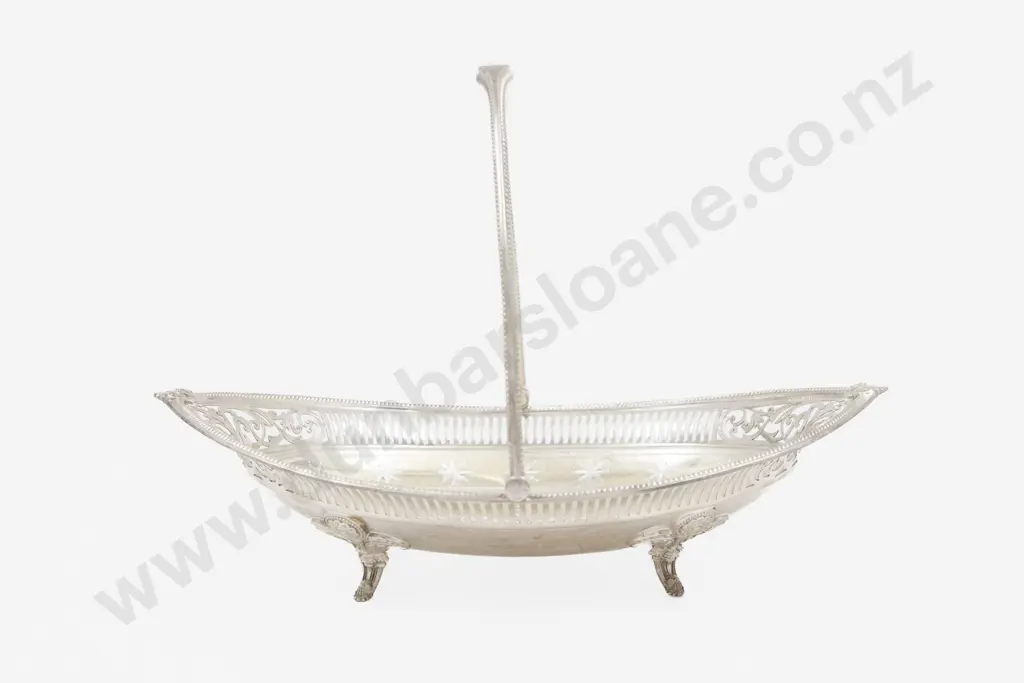 Vict S/S Cake Basket Image 1++