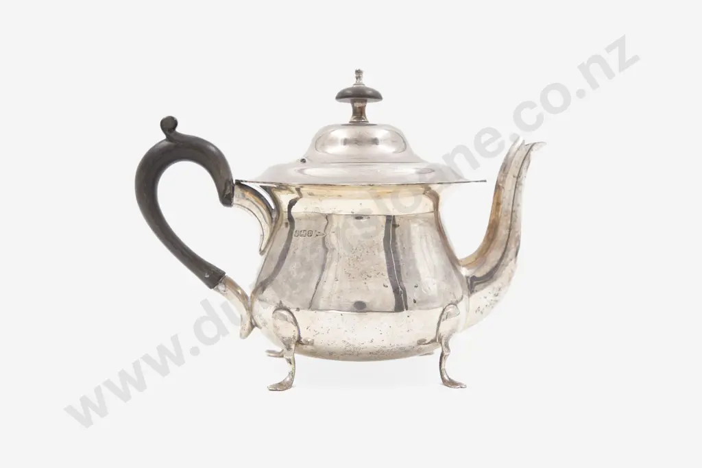 Edw VII S/S Batchelors Teapot by Walker & Hall Image 1++