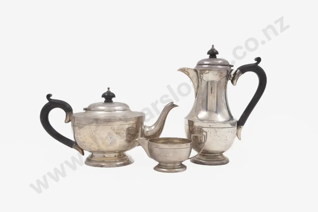 Geo V S/S Batchelors 3 Piece Teaset Image 1++