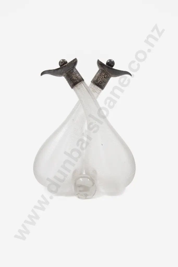An Unusual Vict S/S Lidded Ribbed Glass Vinaigrette Bottles Image 1++