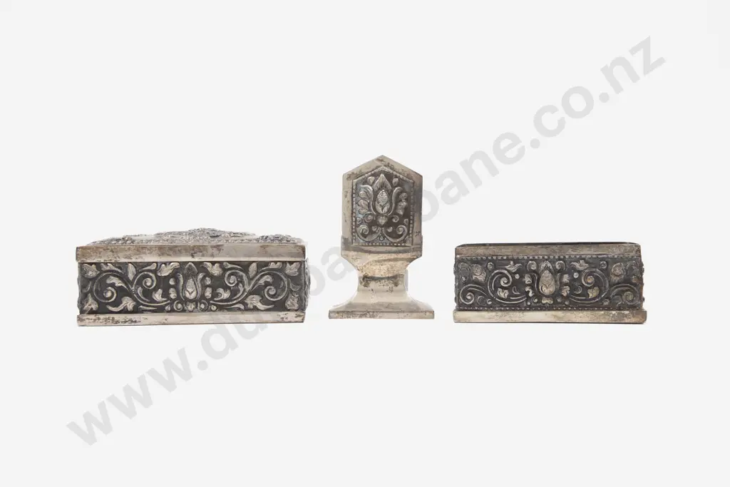 Indonesian .800 Silver Oblong Cigarette Box Image 1++