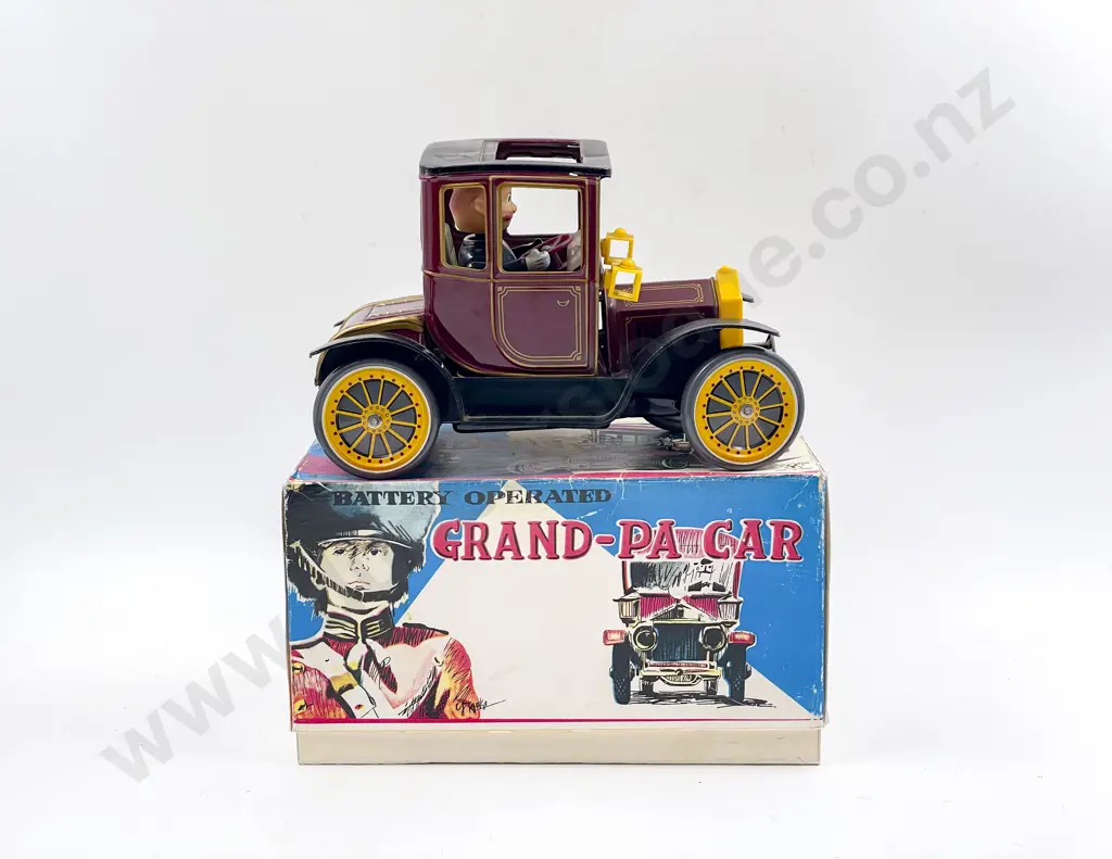 Made in Japan Grand-Pa Car Model T 1917 Ford Image 1++