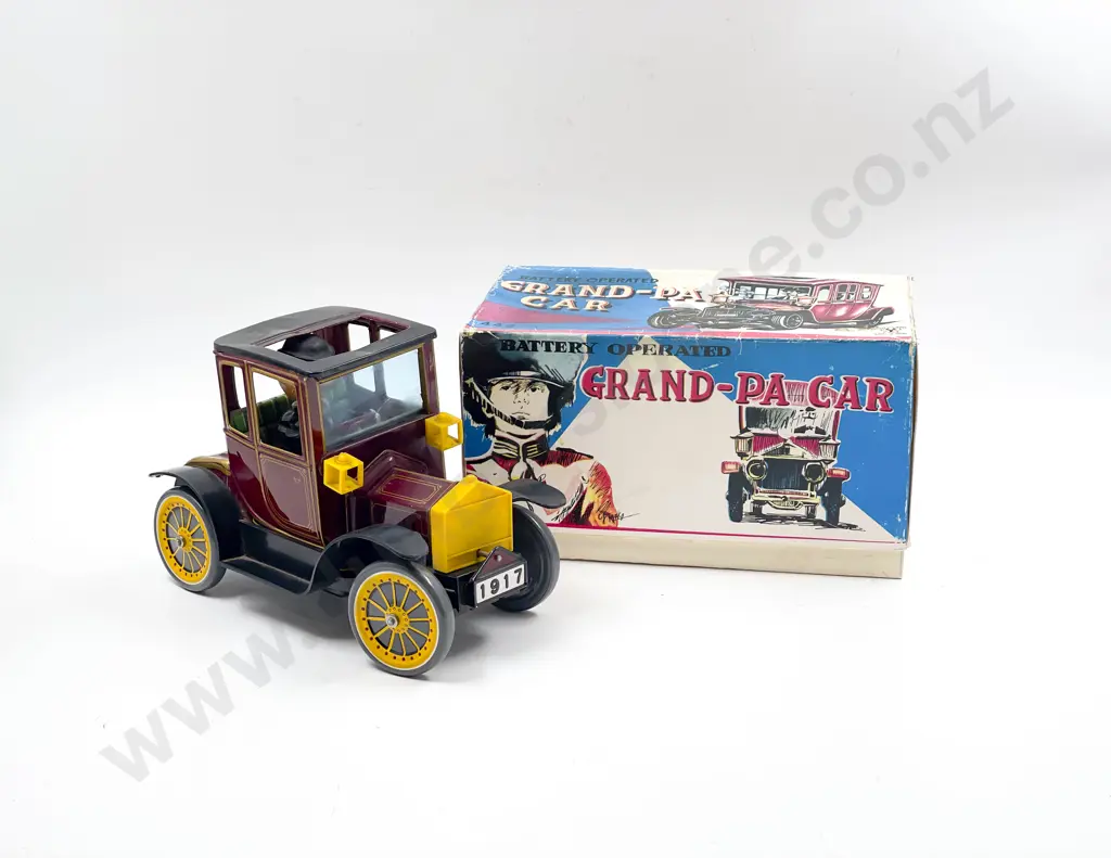 Made in Japan Grand-Pa Car Model T 1917 Ford Image 1++