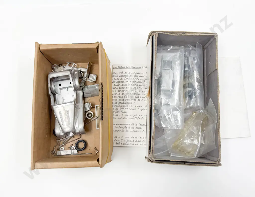 Two Diecast White Metal Kit Set Small Scale Models Image 1++