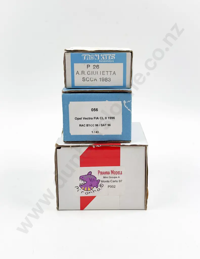Three Mixed Manufacture Resin & Diecast Kit Set 1/43 Scale Models Image 1++