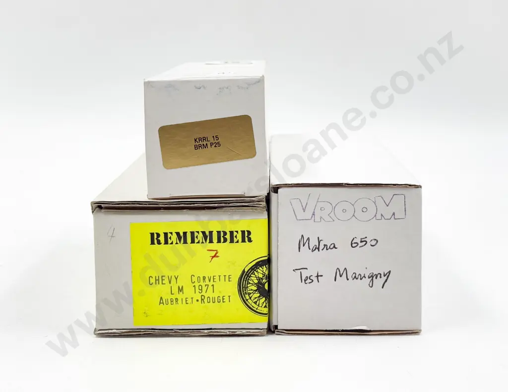 Three Mixed Manufacture Resin & Diecast Kit Set 1/43 Scale Models Image 1++