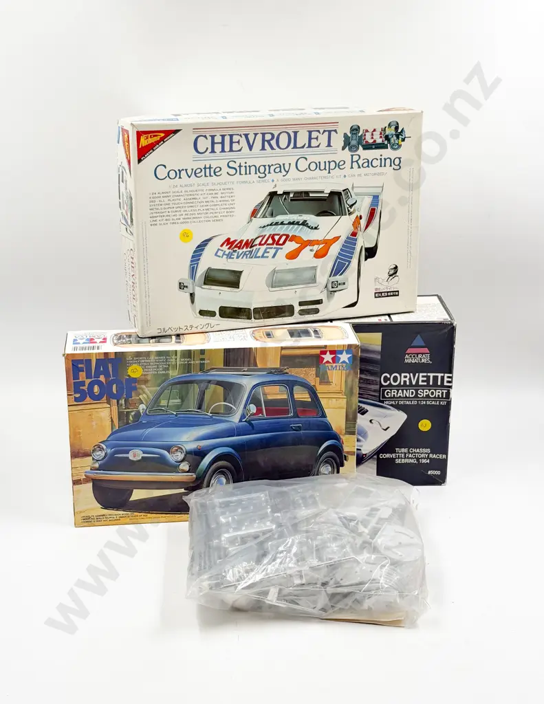 Four Various Manufacturer Model and Large Scale Kit Set Models Image 1++