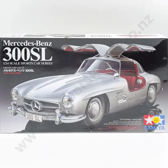 Five Various Manufacturer Model and Large Scale Kit Set Models